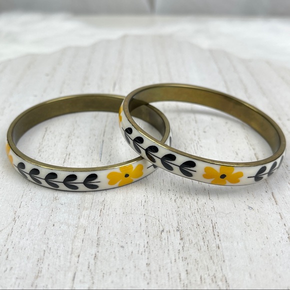 🚫SOLD🚫 NWOT Golden Yellow Flower Retro Bangle - Picture 3 of 16